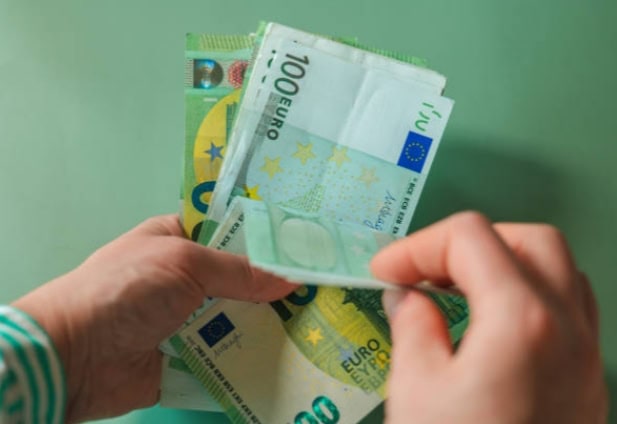 Εργασία Κατερίνη